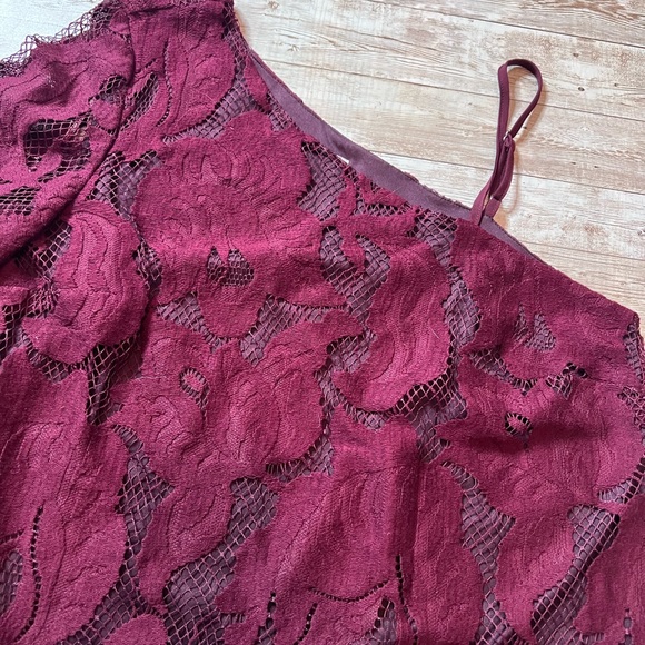 💚1.State NWT off shoulder top - Picture 4 of 9